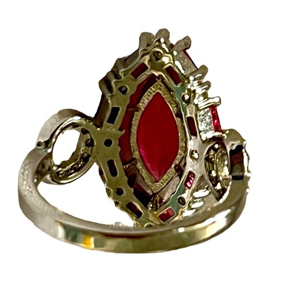 Pink Marquise Cut Stone set in 925 Sterling Silver Ring - Picture 3 of 11